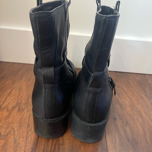 Cole Haan Leather Boots Size 8 - Picture 2 of 5
